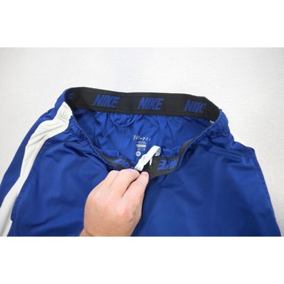 Nike Gym Shorts Dri Fit Performance W/Pockets Athletic 10" INS Mens Medium - Picture 5 of 8